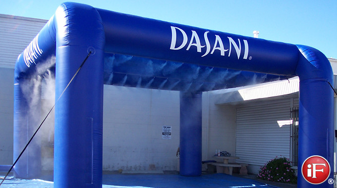 25×25-misting-tent4